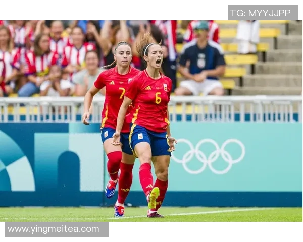 国外足球明星与子女共享快乐时光的温馨瞬间揭秘